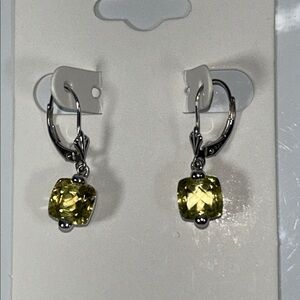 NWOT NYC 11 Sterling Silver Genuine Peridot Gemstone Dangle Earrings